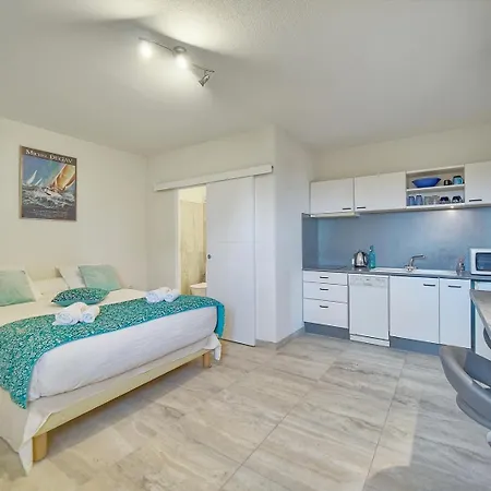 Upstays Sea View Pool 200m² Villa *