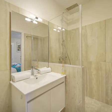 Upstays Sea View Pool 200m² فيلة