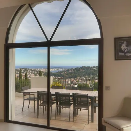 Villa Upstays Sea View Pool 200m²