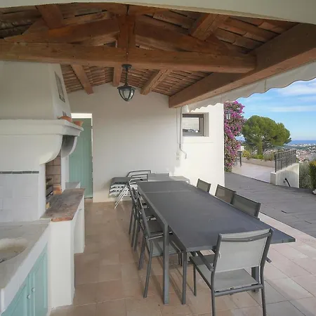 Upstays Sea View Pool 200m² Villa *
