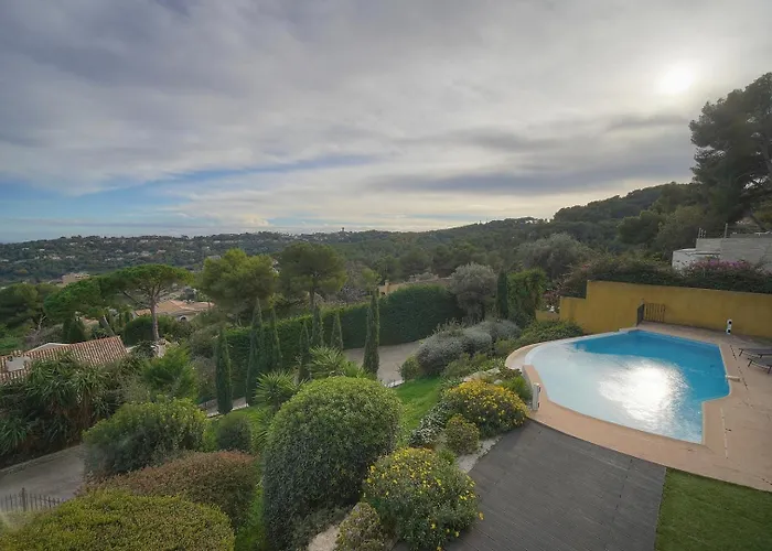 Upstays Sea View Pool 200m² *